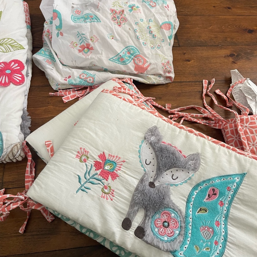 Levtex 5pc Fiona Crib Bedding